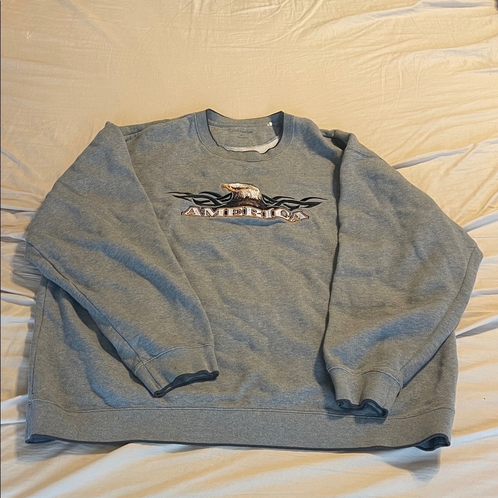 Croft & Barrow Gray Crewneck Sweater with Eagle Design